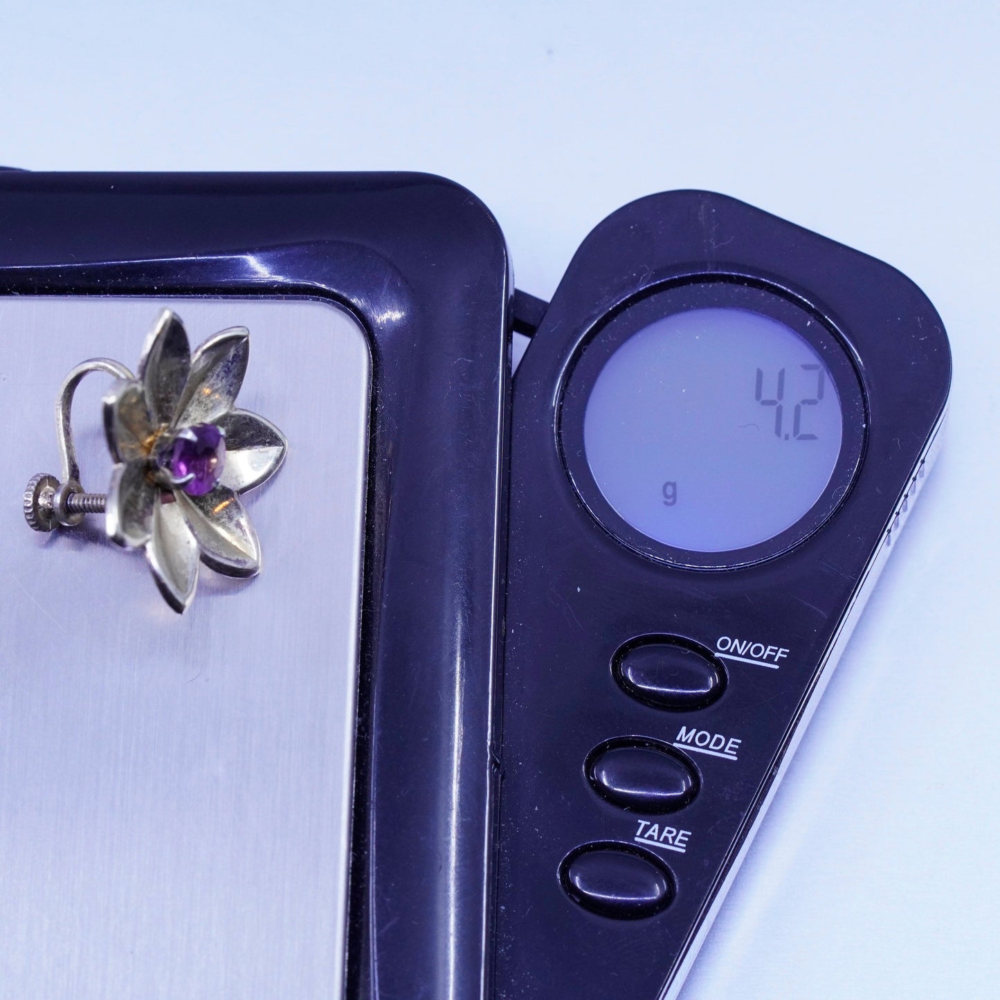Vermeil Gold over Sterling 925 silver earrings, screw back flower with amethyst