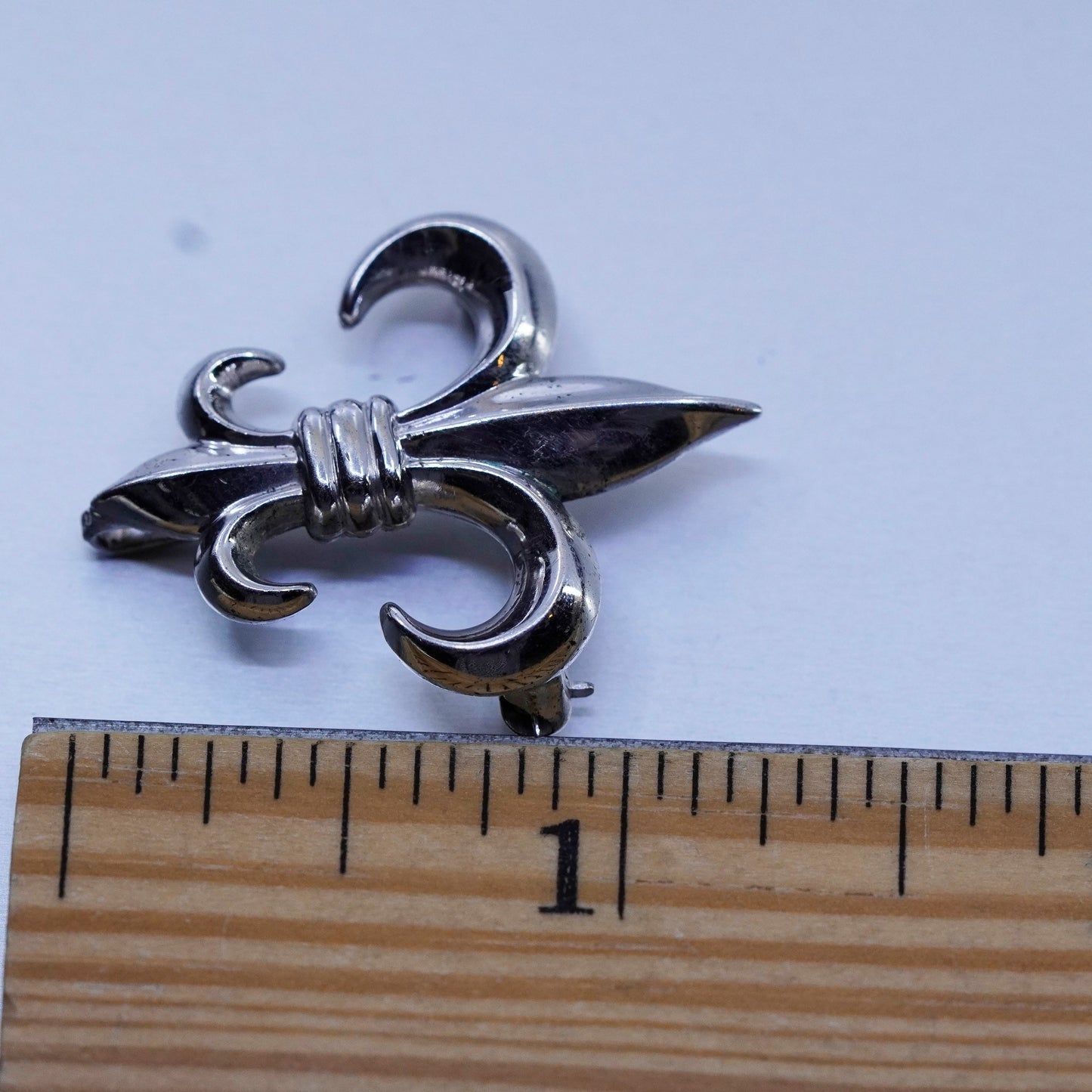 Vintage sterling silver handmade brooch, 925 fleur de lis pin