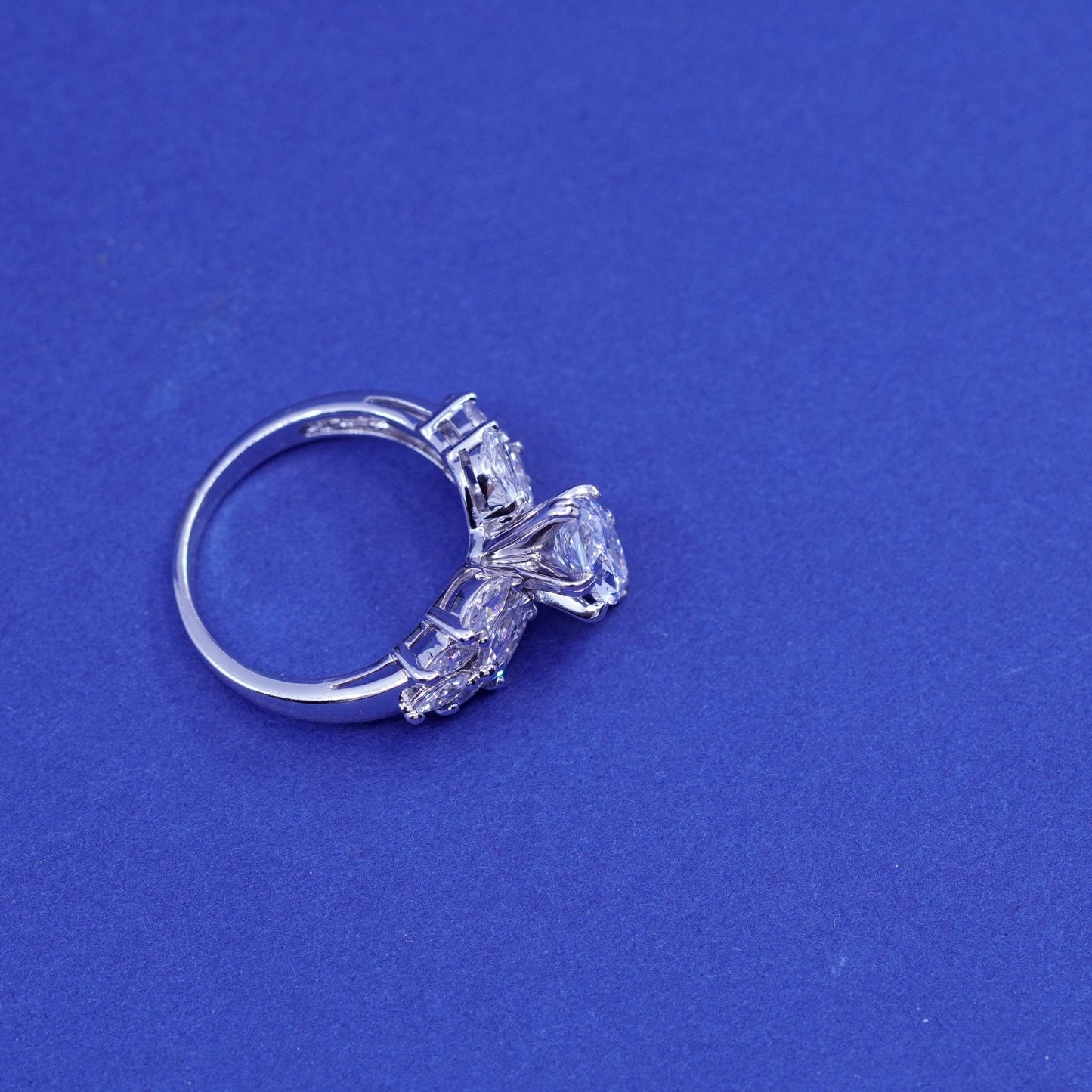Size 7, vintage Sterling 925 silver engagement ring with clear cz stones