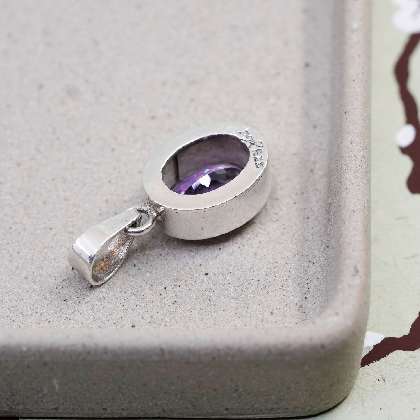 Vintage Sajen Sterling 925 silver handmade pendant with oval amethyst