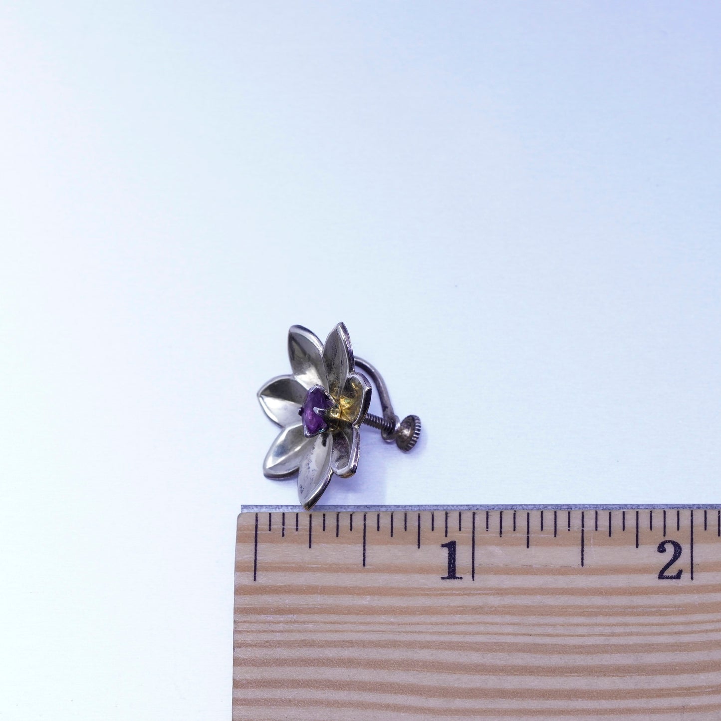 Vermeil Gold over Sterling 925 silver earrings, screw back flower with amethyst