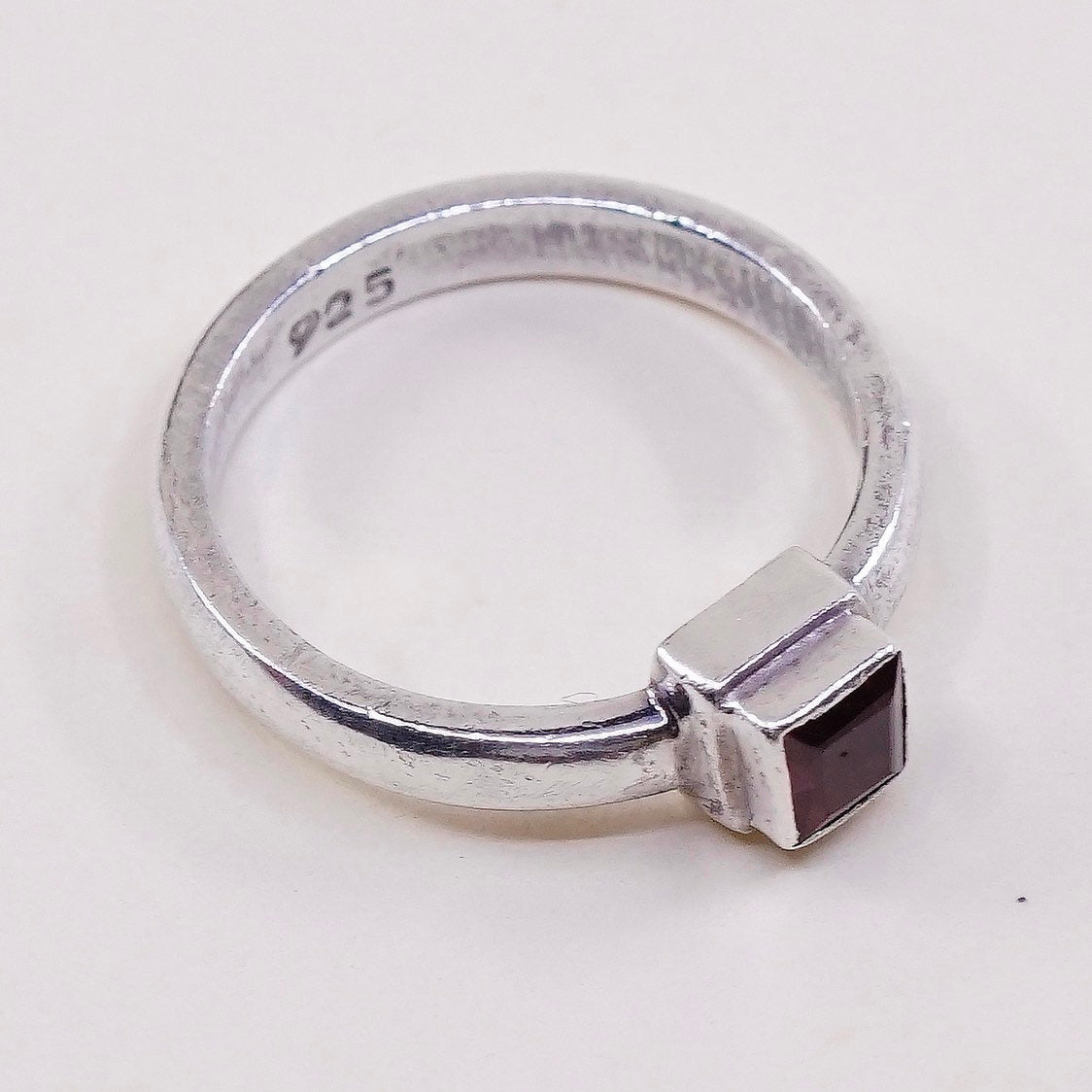 sz 4.5, vtg sterling silver square shaped ring, 925 w/ ruby, stamped 925