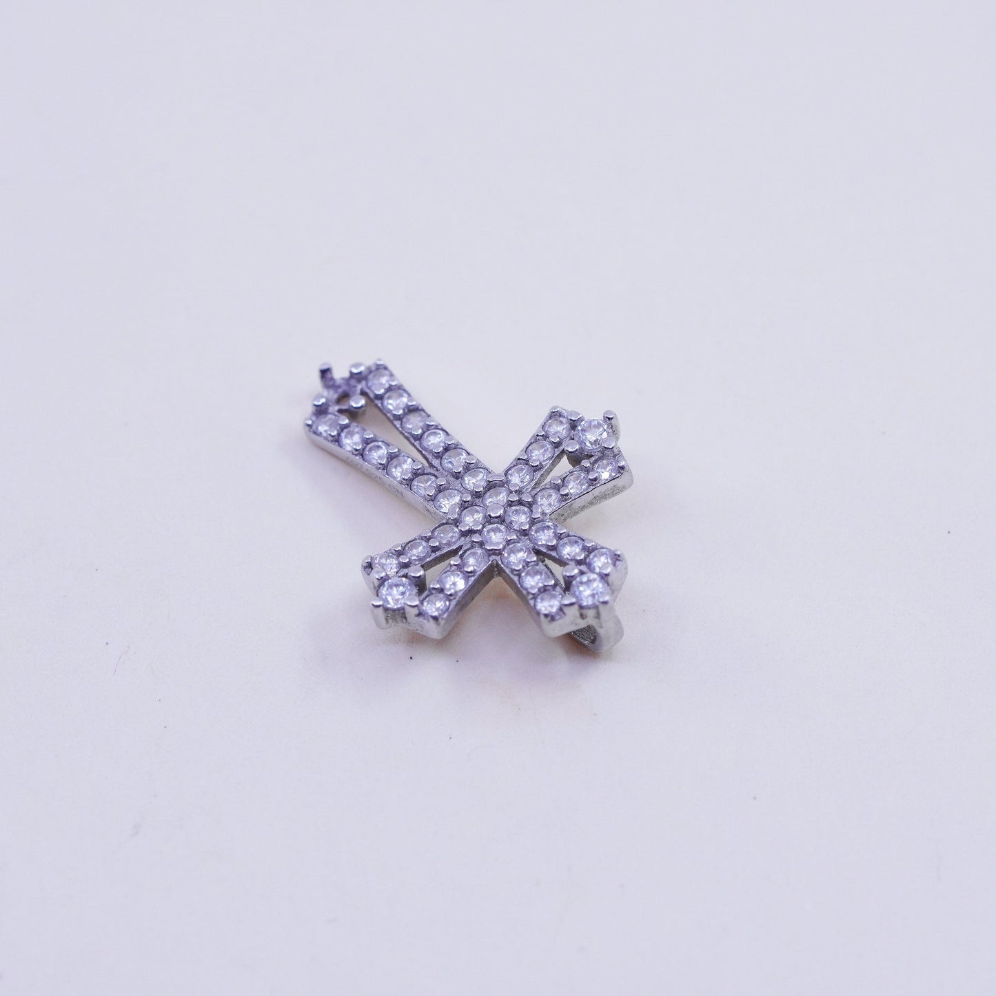 Vintage Sterling 925 silver pendant with clear cz cross