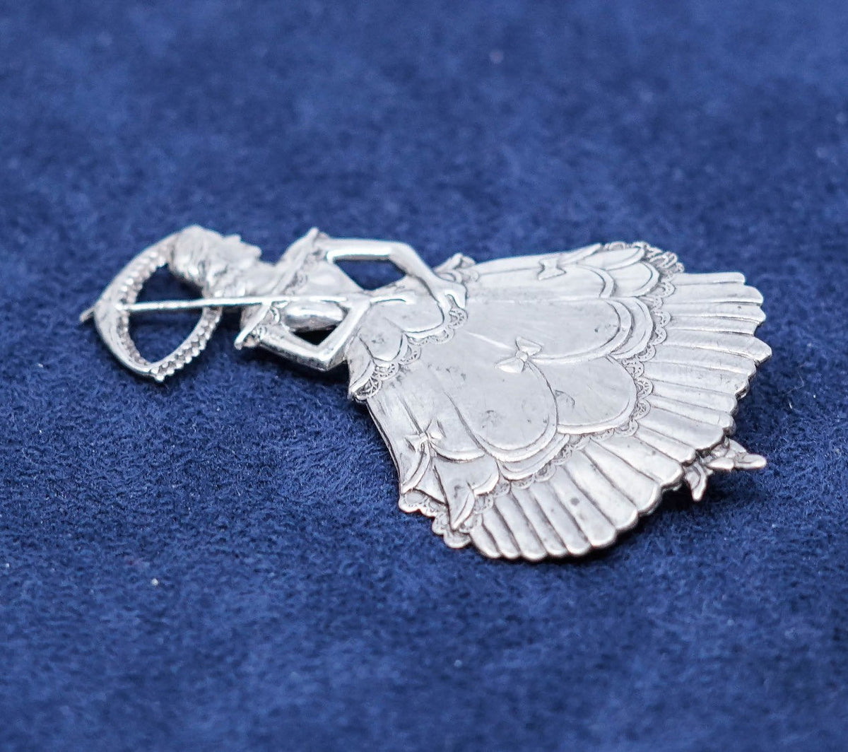 vtg Lang sterling silver handmade brooch, 925 graceful lady pin