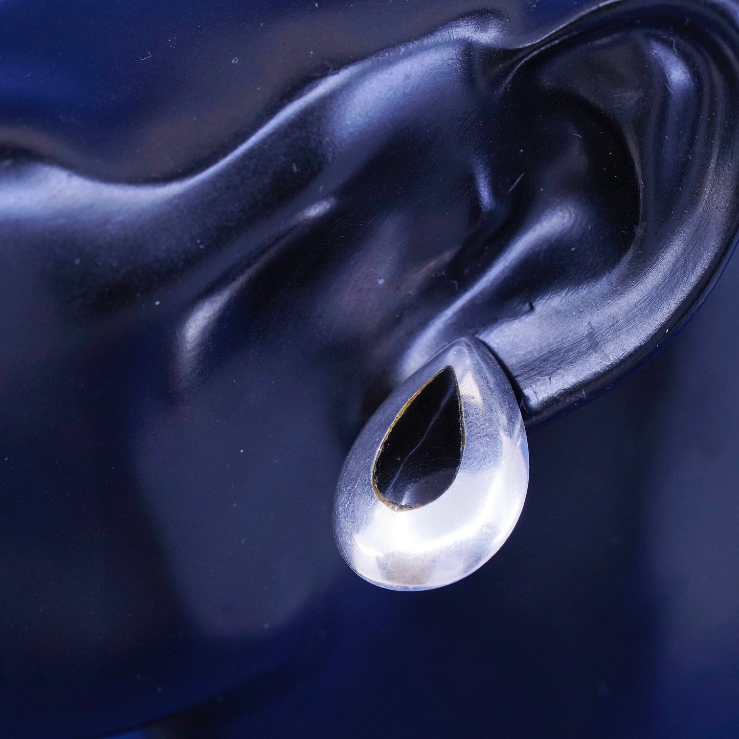 vtg sterling silver handmade earrings, 925 Teardrop studs w/ onyx