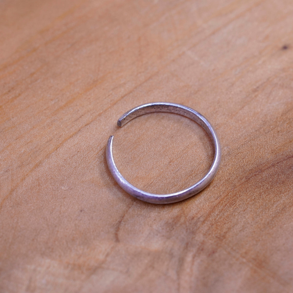 Size 6, vintage Sterling silver handmade ring, 925 band, open end