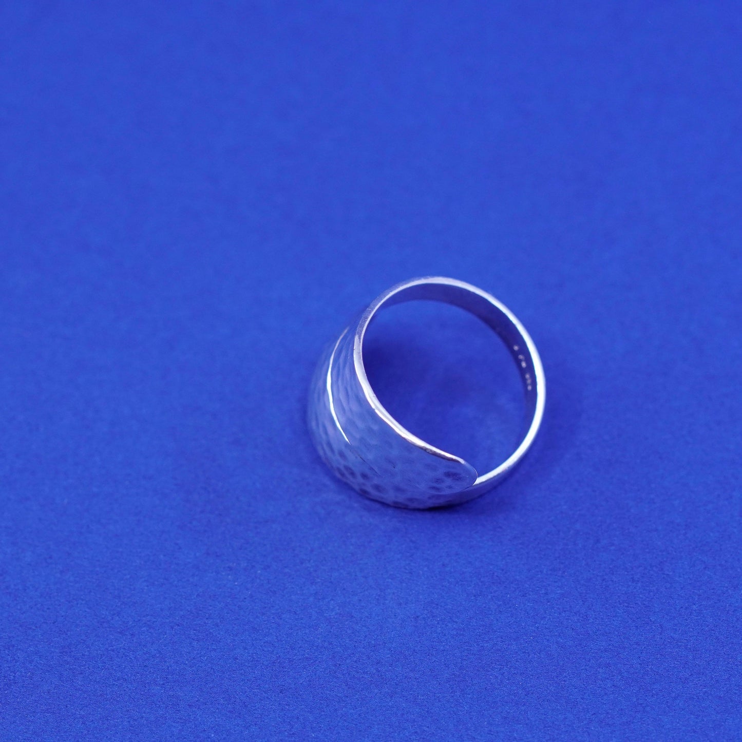 Size 8, vintage Sterling silver handmade hammered wrapped ring, modern 925 band