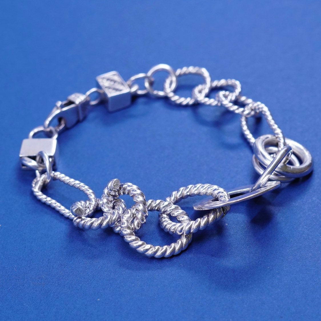 6.75”, vtg Sterling silver handmade bracelet, 925 twisted cable, circle chain