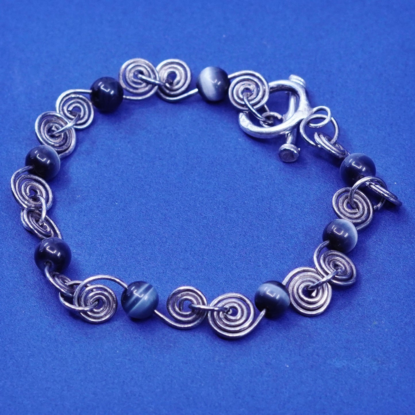 7”, Sterling silver handmade bangle bracelet, 925 swirl chain cat’s eye beads