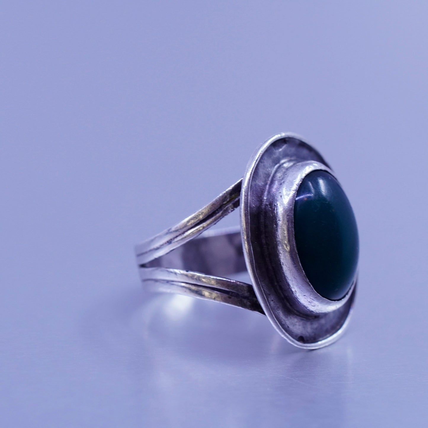 Size 6, vintage bali Sterling 925 silver handmade ring with onyx
