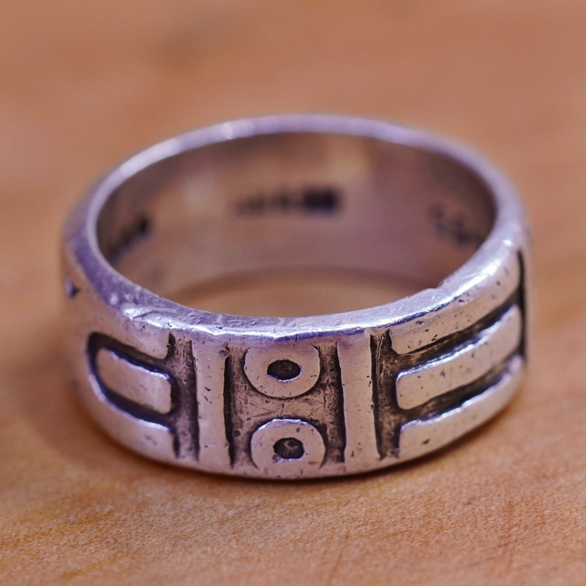 Size 6.25, vintage Sterling silver handmade ring, Hopi 925 relief band