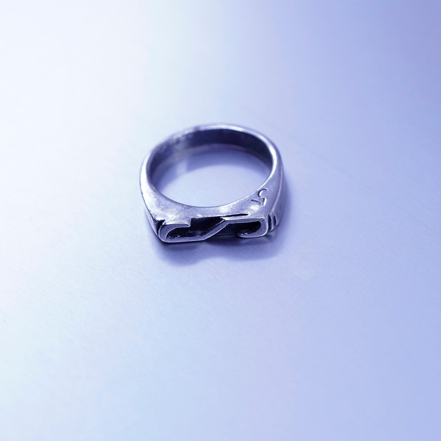 Size 5, vintage Sterling 925 silver stackable ring, initial letter S band
