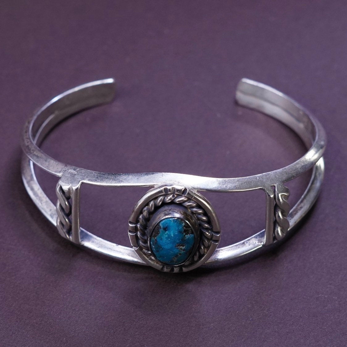 6.25”, vtg Navajo Sterling silver handmade bracelet, southwestern 925 cuff