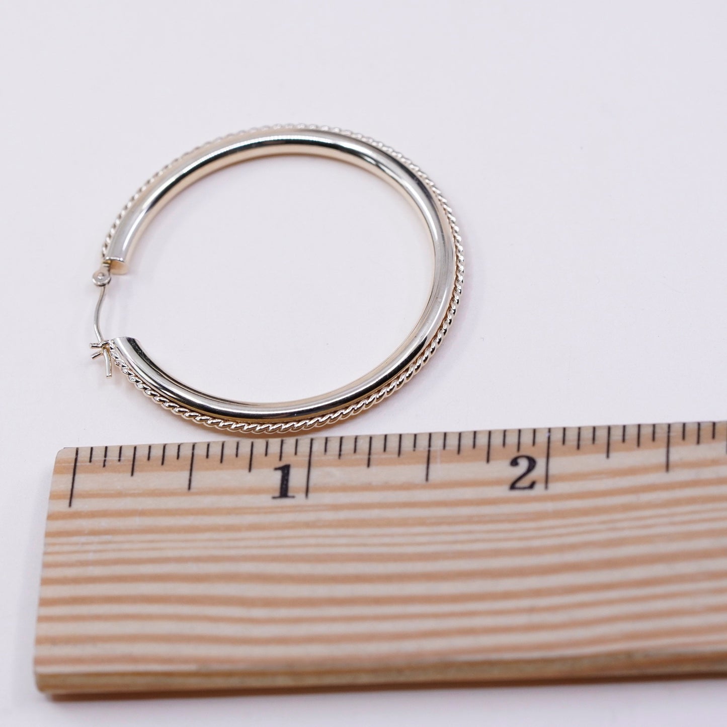 1.5”, 3.3g, Vintage real 14K gold hoops earrings, puffy yellow gold huggie with twisted detail, Stamped 14K