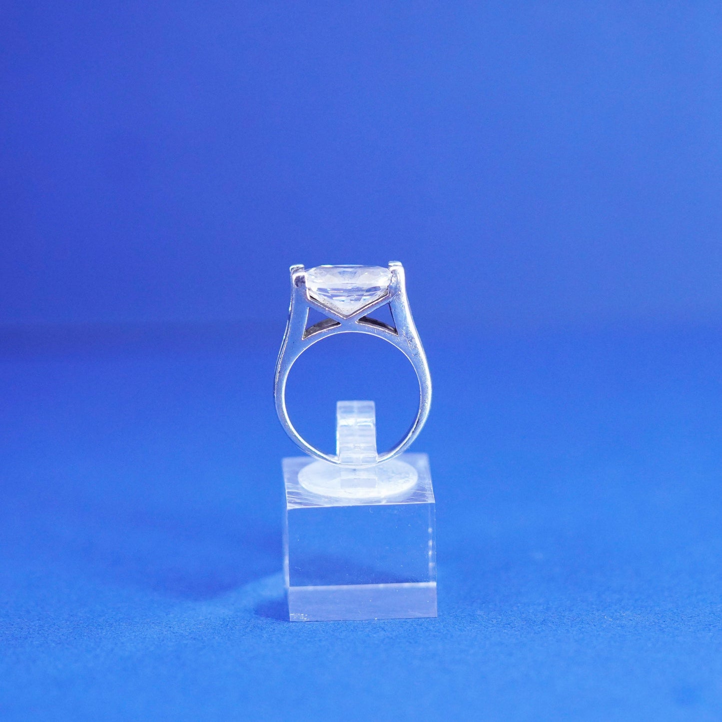 Size 6.5, vintage Sterling 925 silver handmade engagement ring with cz details