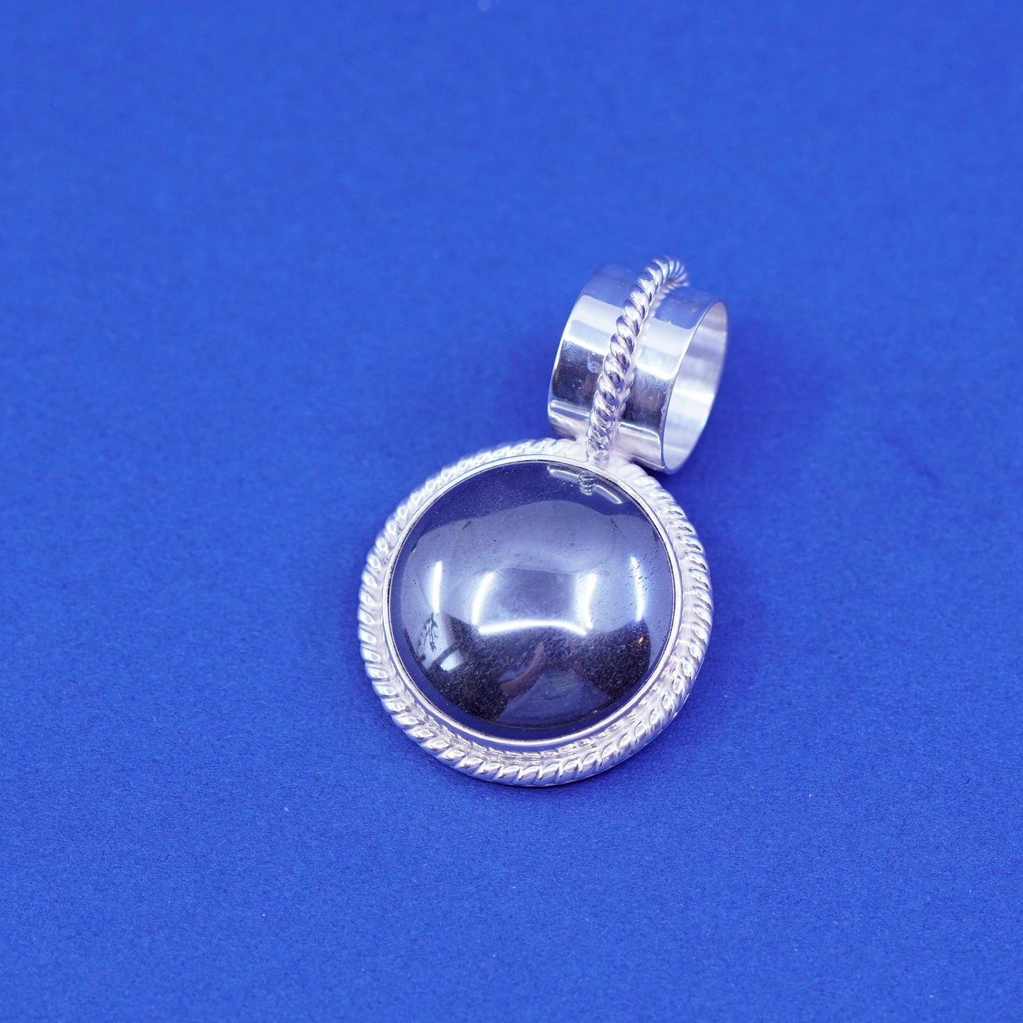 Vintage Sterling 925 silver handmade pendant with round hematite and cable