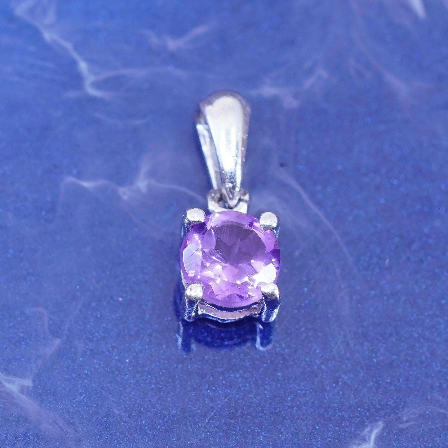Vintage sterling 925 silver handmade tiny pendant with amethyst