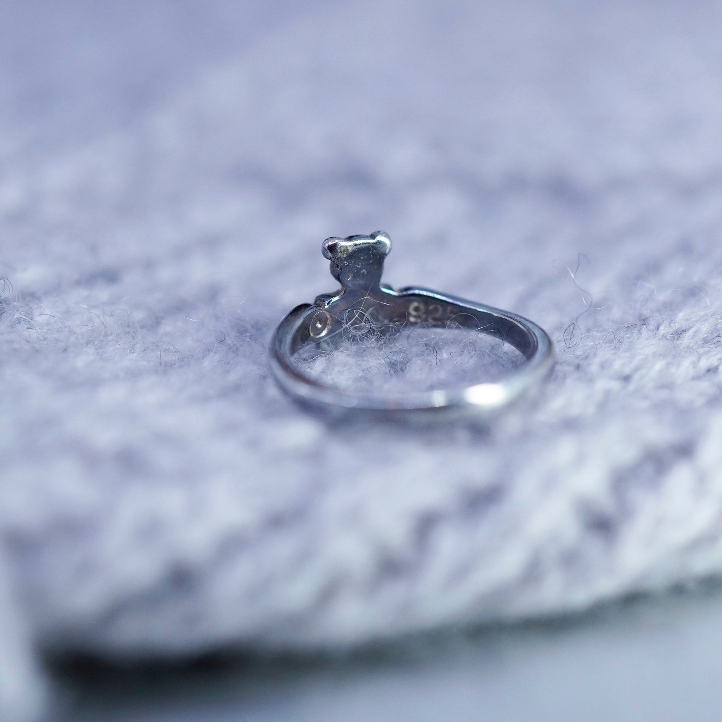Size 2.5, vintage Sterling 925 silver handmade ring with teddy bear