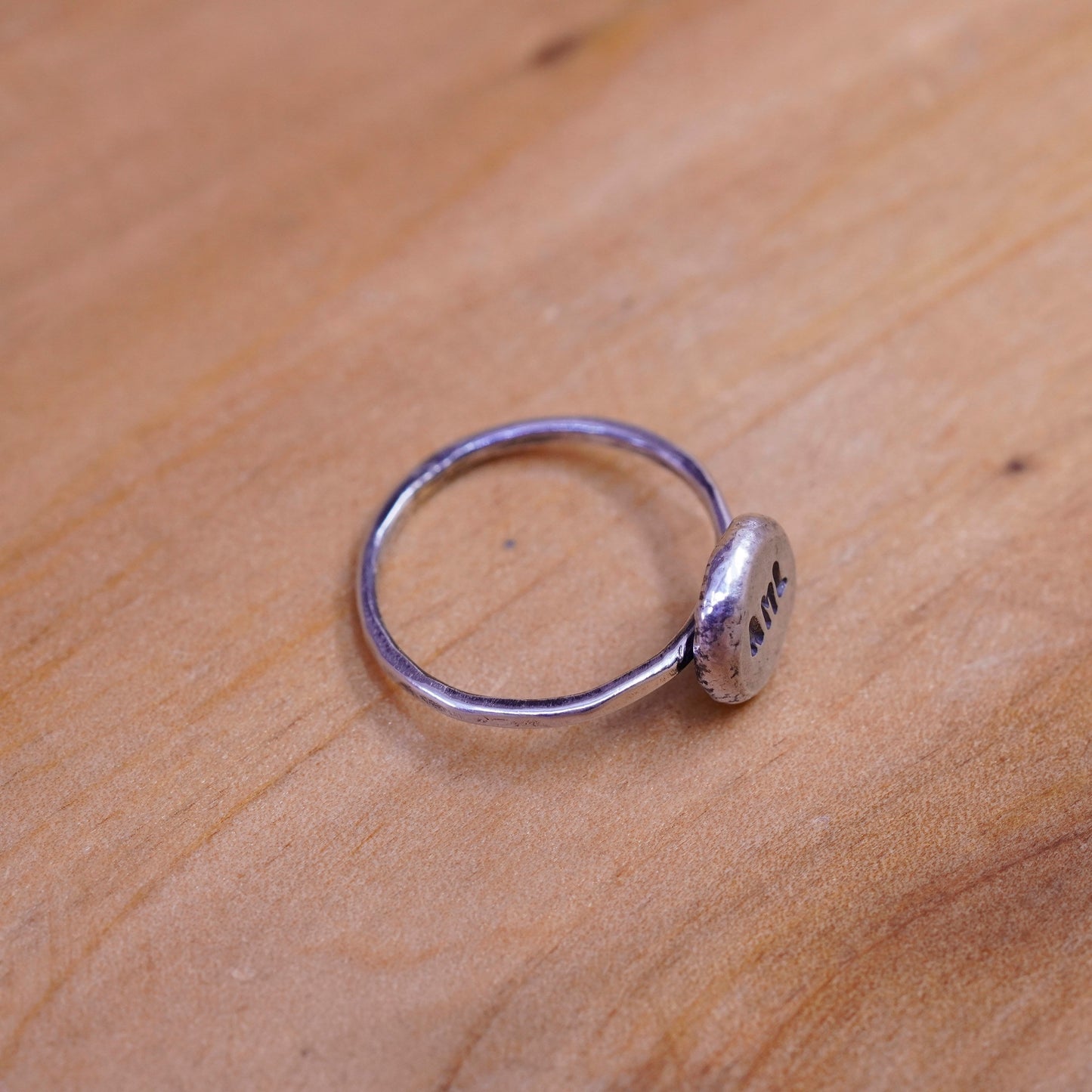 Size 4.75, vintage Sterling silver ring, 925 initial letter “AML” band