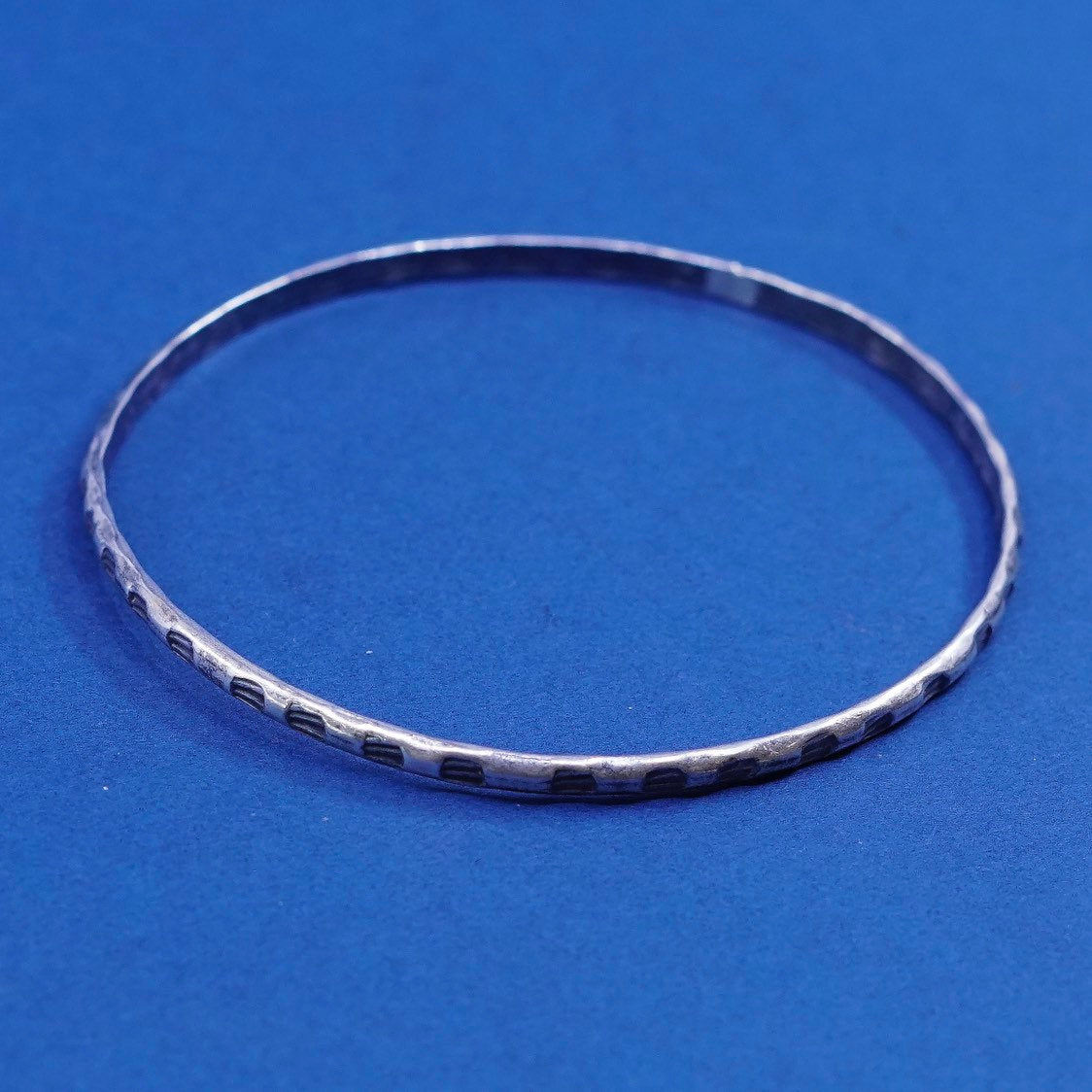 7.5”, vtg sterling silver handmade bracelet, Mexico stackable 925 ribbed bangle