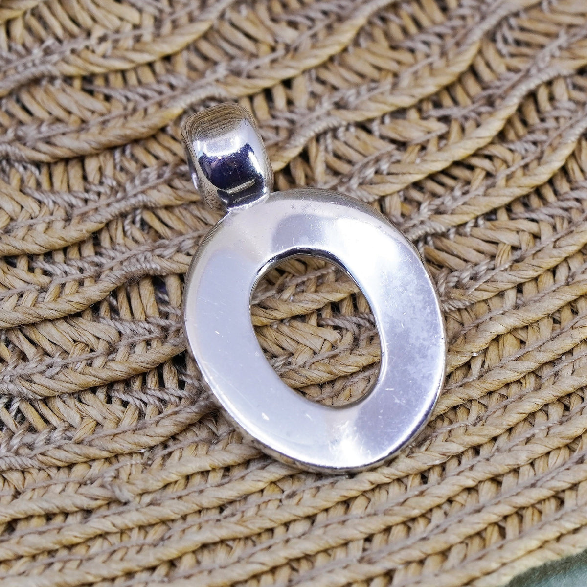 Vintage Mexico handmade Sterling silver 925 oval pendant