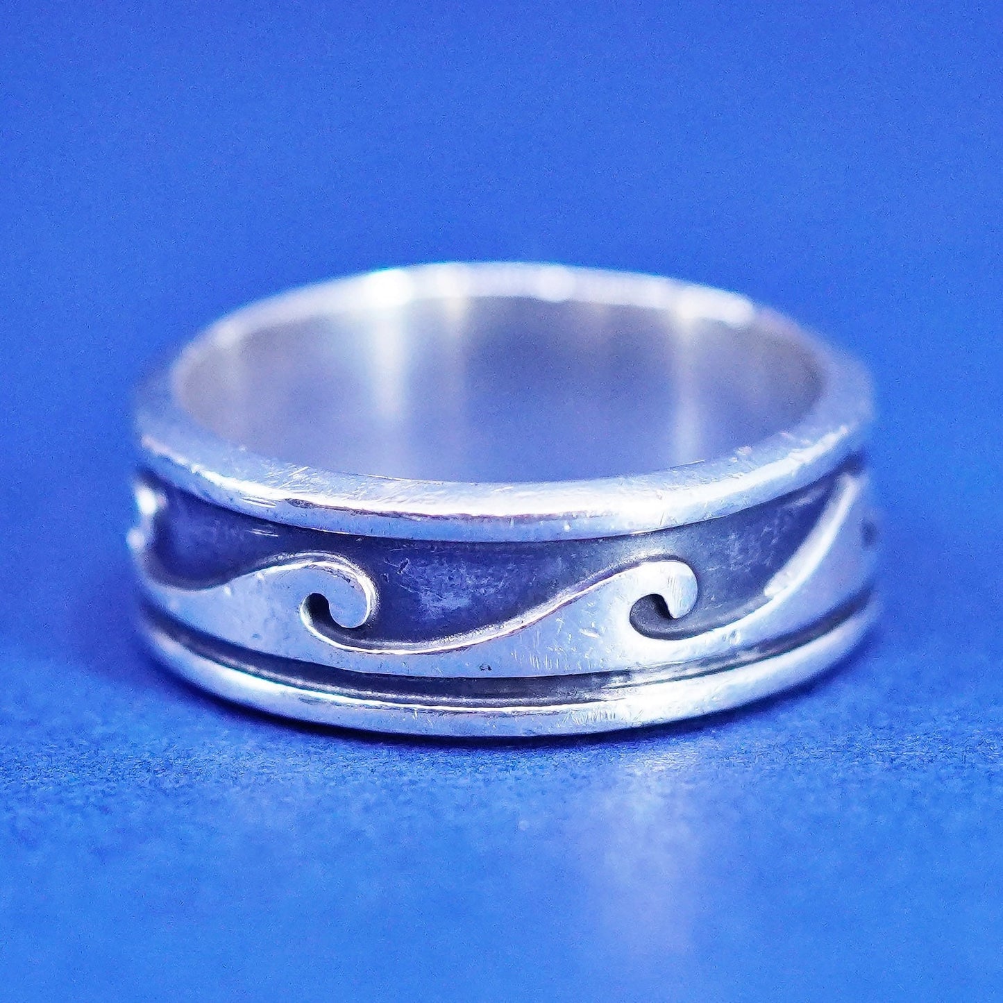 Size 8.5, vintage Hopi Sterling silver handmade wavy wave ring, 925 band wave