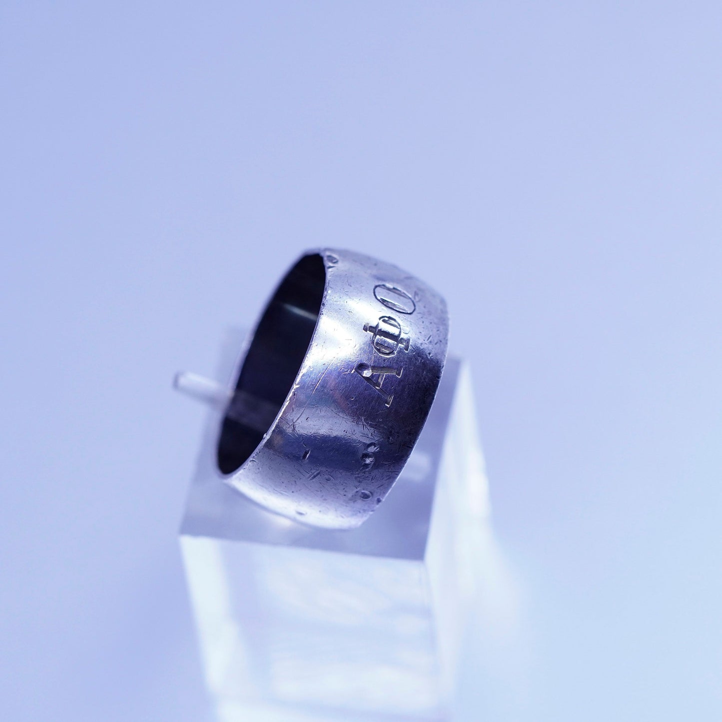 Size 6.25, vintage southwestern Sterling 925 silver wedding ring, band