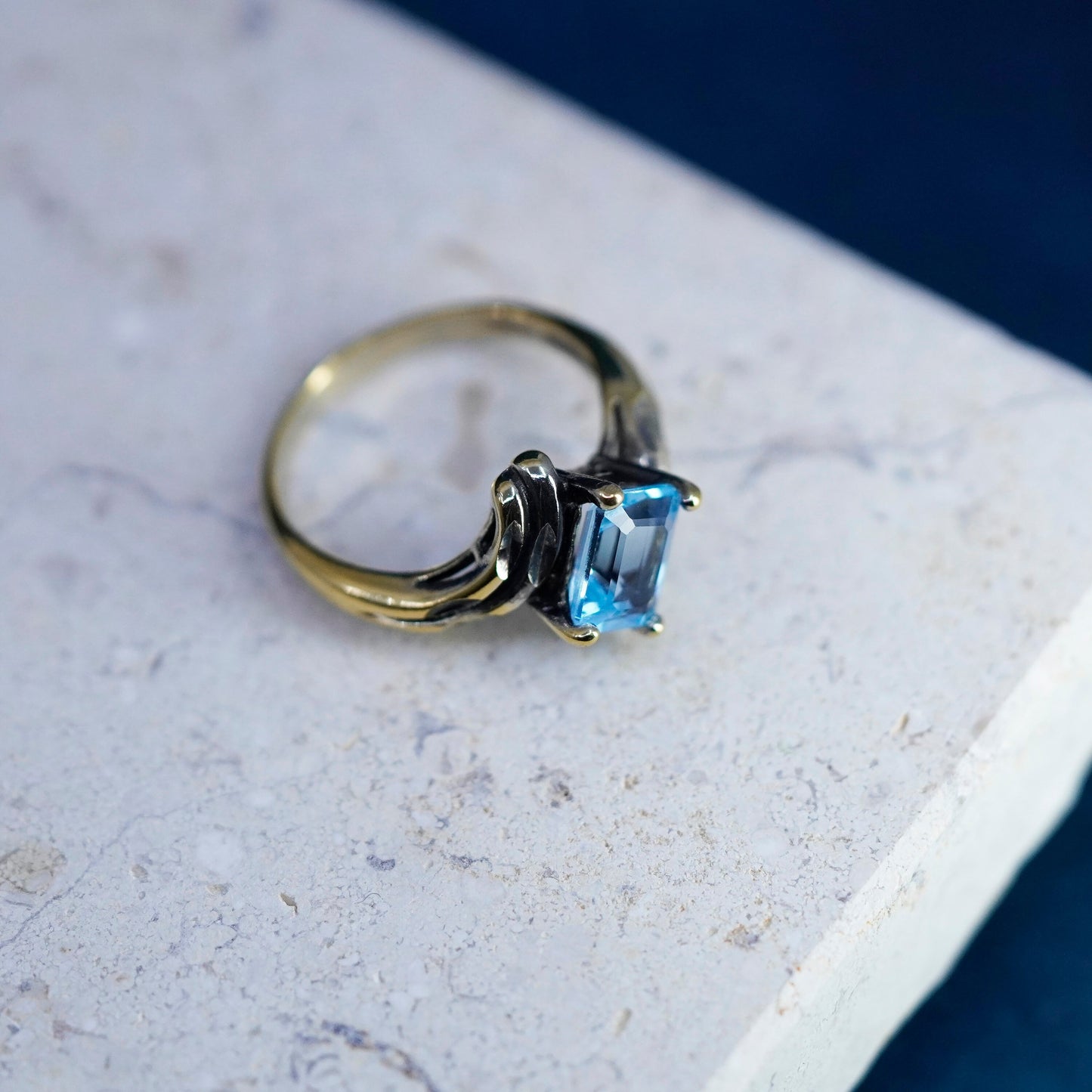 Size 7.5, vintage vermeil gold over sterling 925 silver ring with topaz