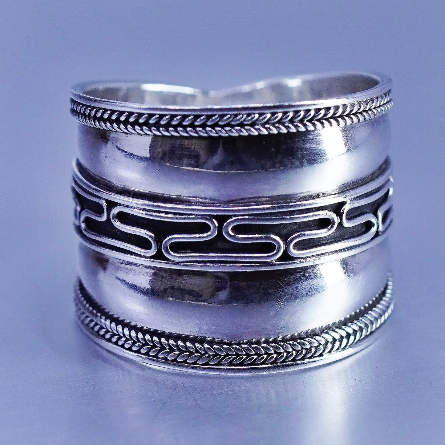 Size 7, vintage Sterling 925 silver handmade ring, cable band