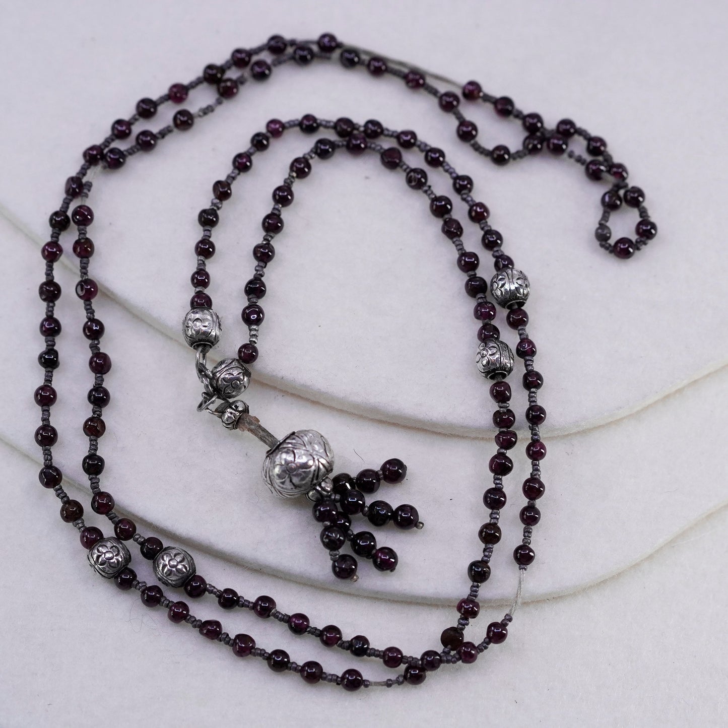 34”, vintage Sterling 925 silver handmade necklace with garnet beads pendant