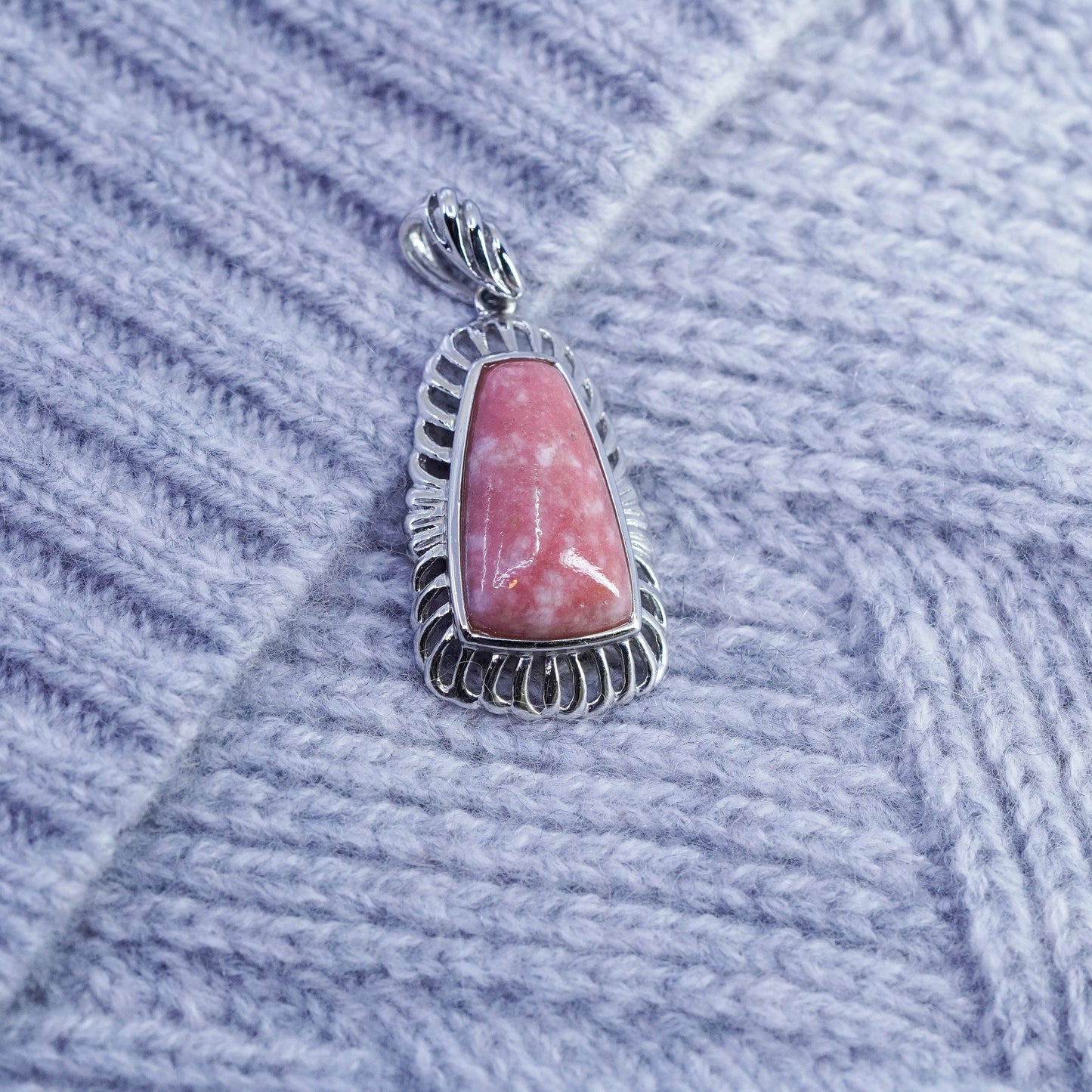 Vintage BBJ sterling 925 silver teardrop pendant with pink agate