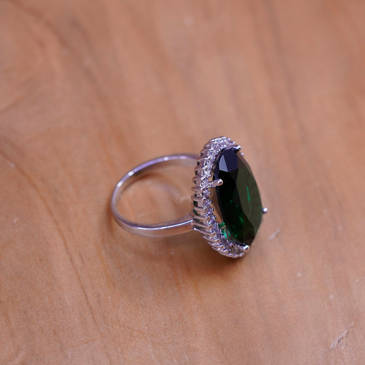 Size 7, vintage Sterling 925 silver handmade ring with oval peridot and cz