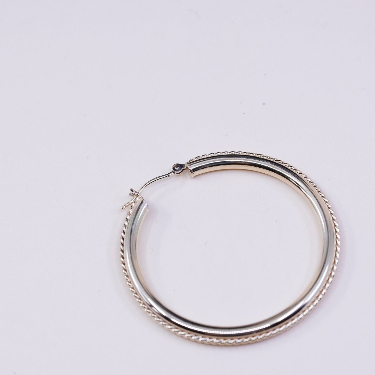 1.5”, 3.3g, Vintage real 14K gold hoops earrings, puffy yellow gold huggie with twisted detail, Stamped 14K