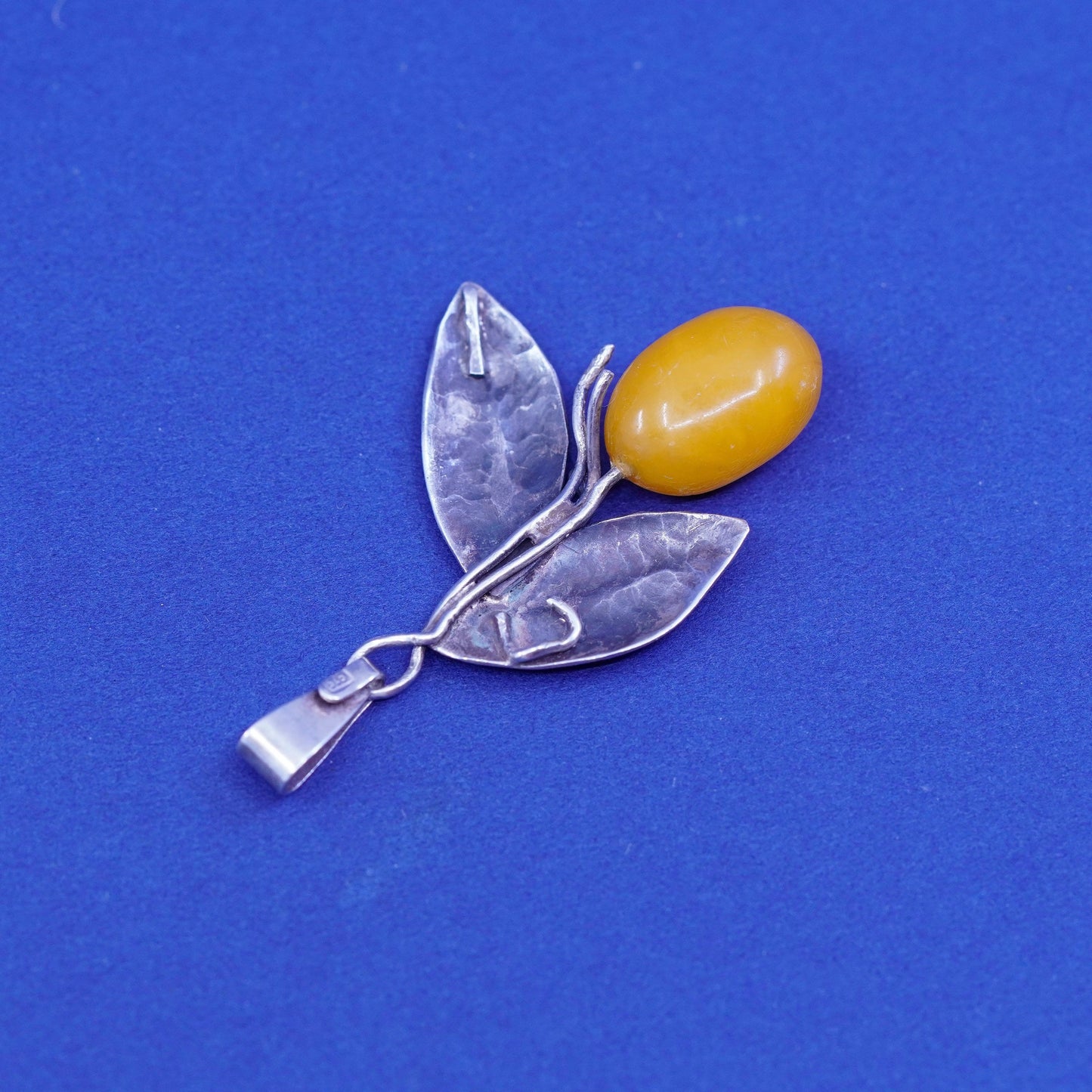 Vintage Sterling 925 silver handmade leaves pendant with amber