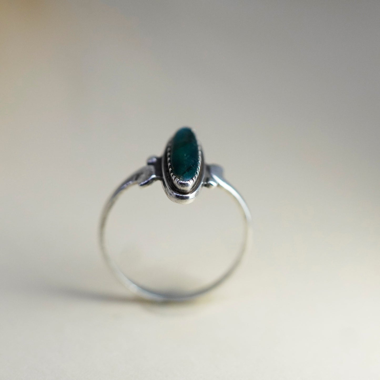 Size 7, Vintage sterling 925 silver handmade ring with abalone