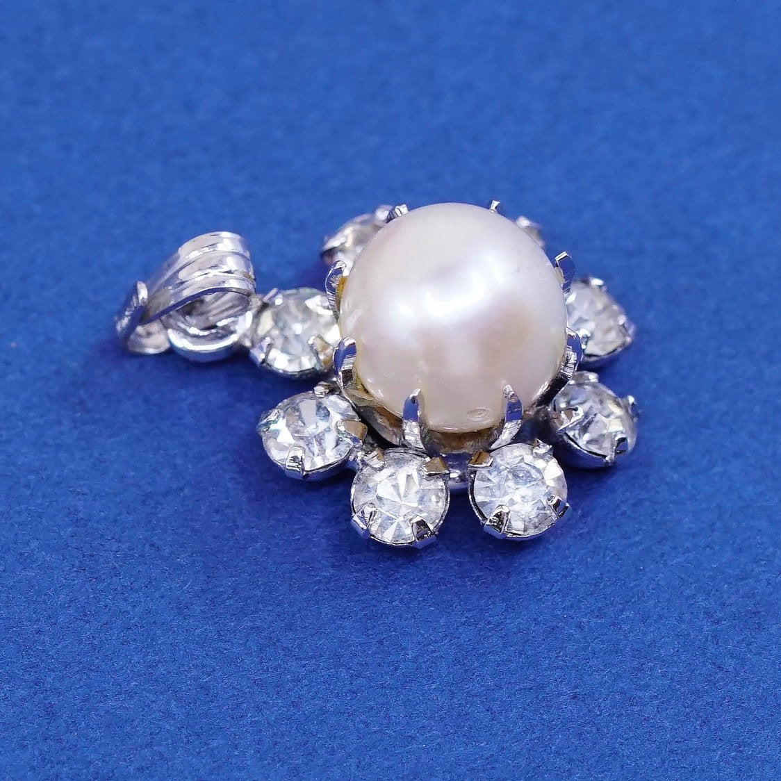 vtg Sterling silver handmade pendant, 925 with Pearl and cz around