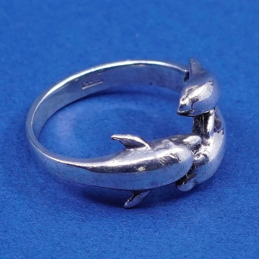 Size 6, vtg sterling silver handmade ring, 925 dolphin