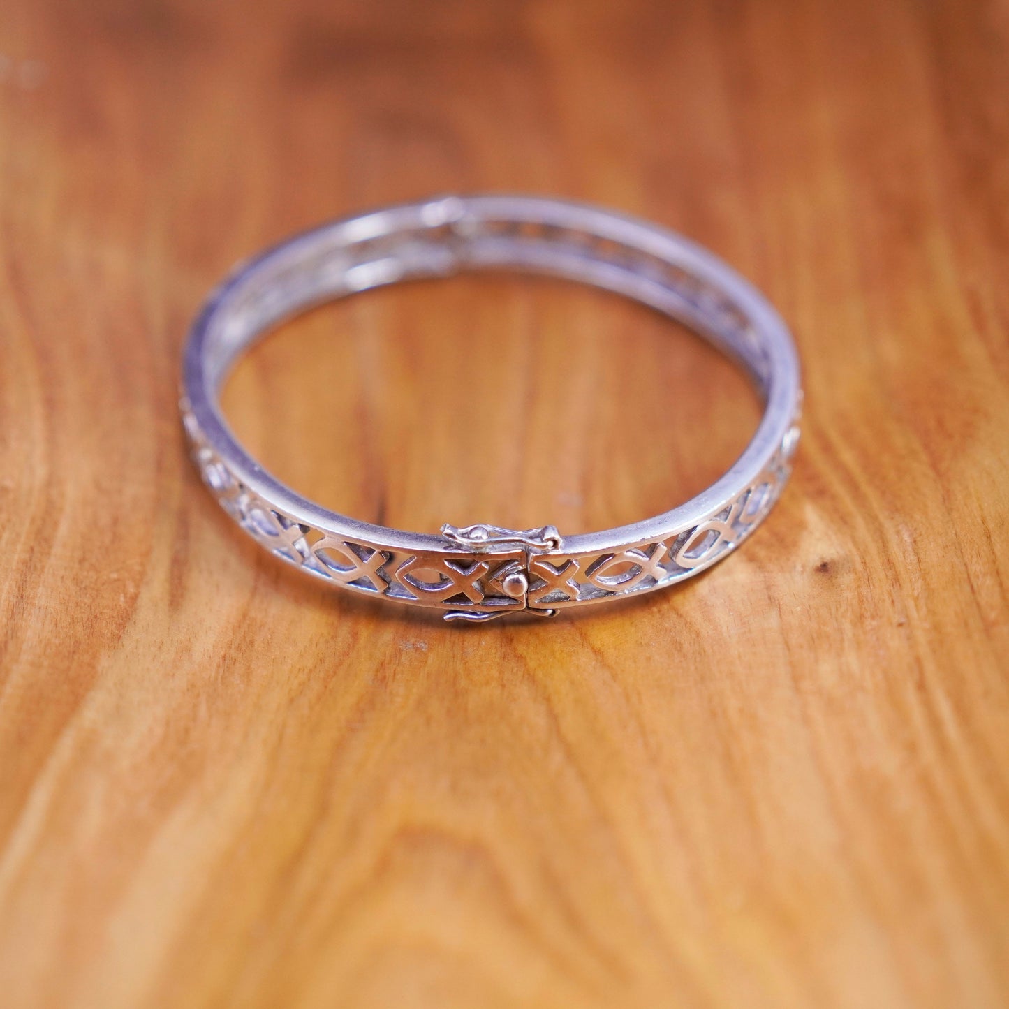 7.5”, antique sterling silver handmade bracelet, 925 hinged bangle with fish