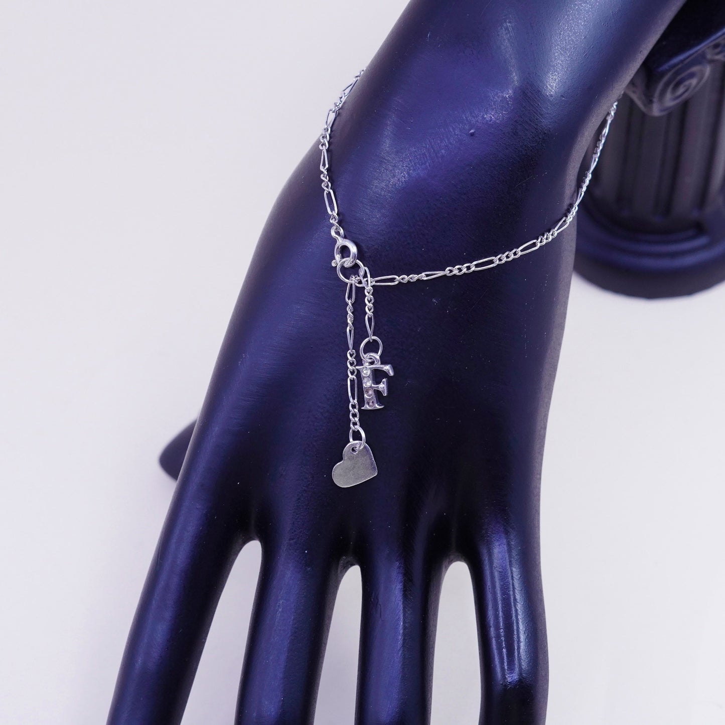 8.5”, Vintage sterling silver Figaro charm bracelet with 925 heart charms