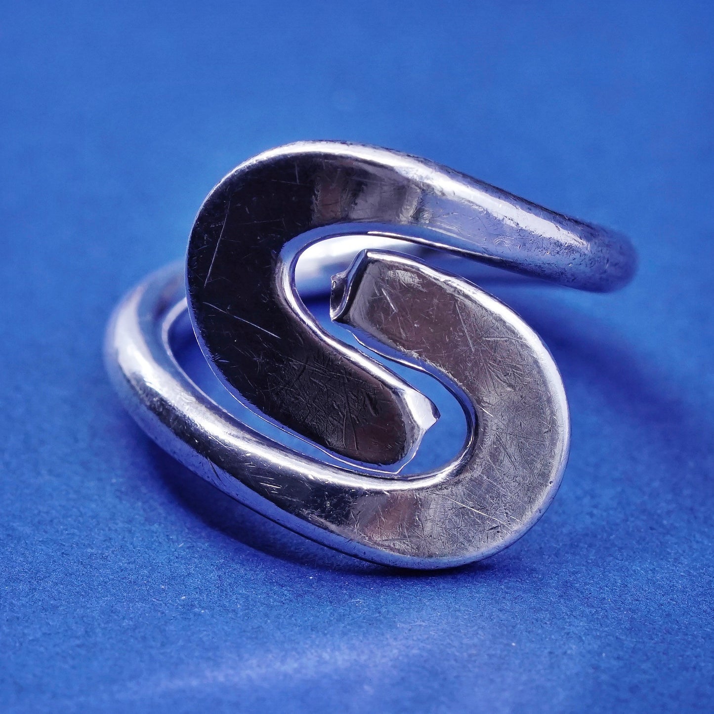 Size 8.25, vintage Sterling silver handmade ring, 925 wide swirly band