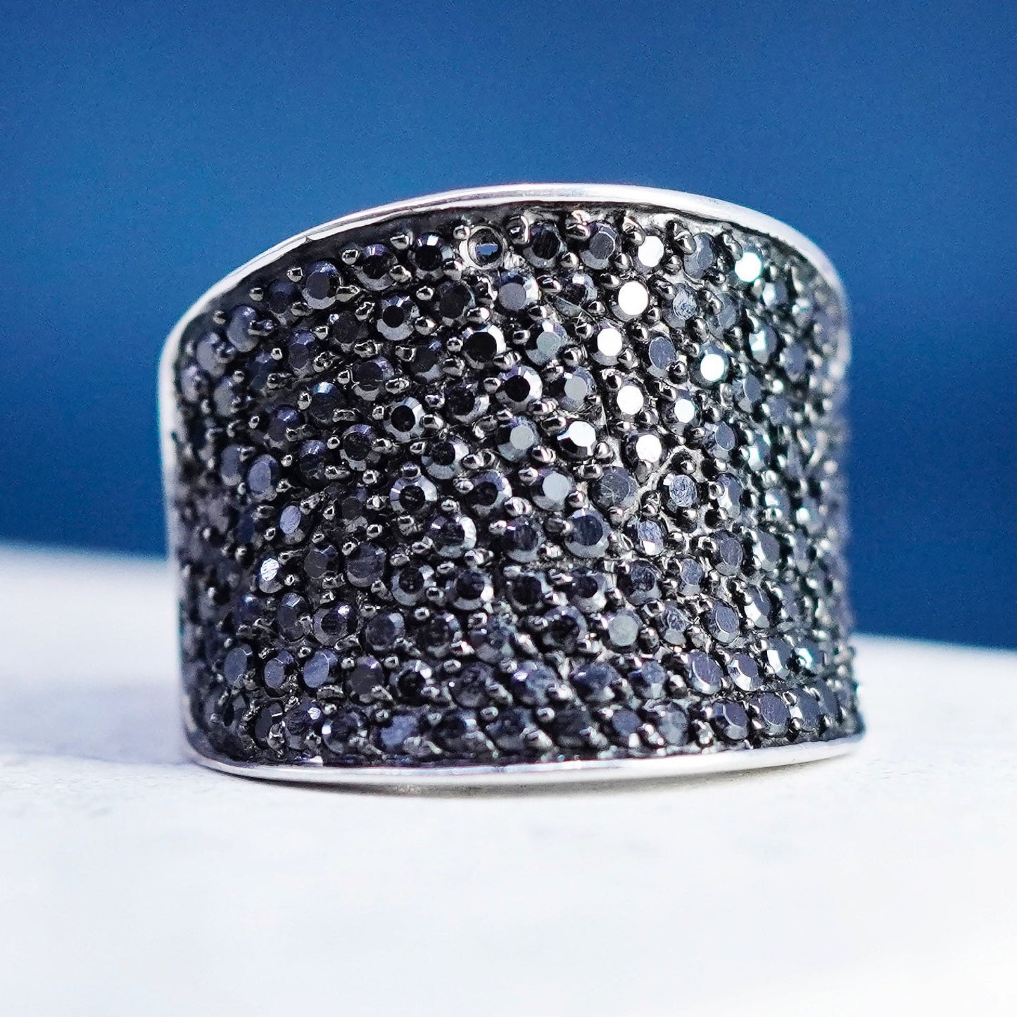 Size 8, vintage Sterling 925 silver band ring with cluster black diamond