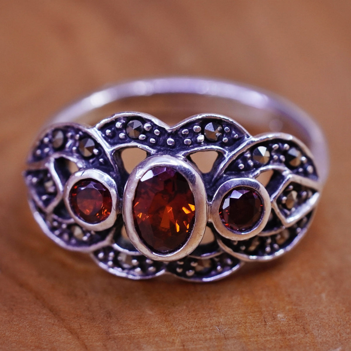 Size 6, vtg Sterling 925 silver handmade statement ring with ruby and marcasite