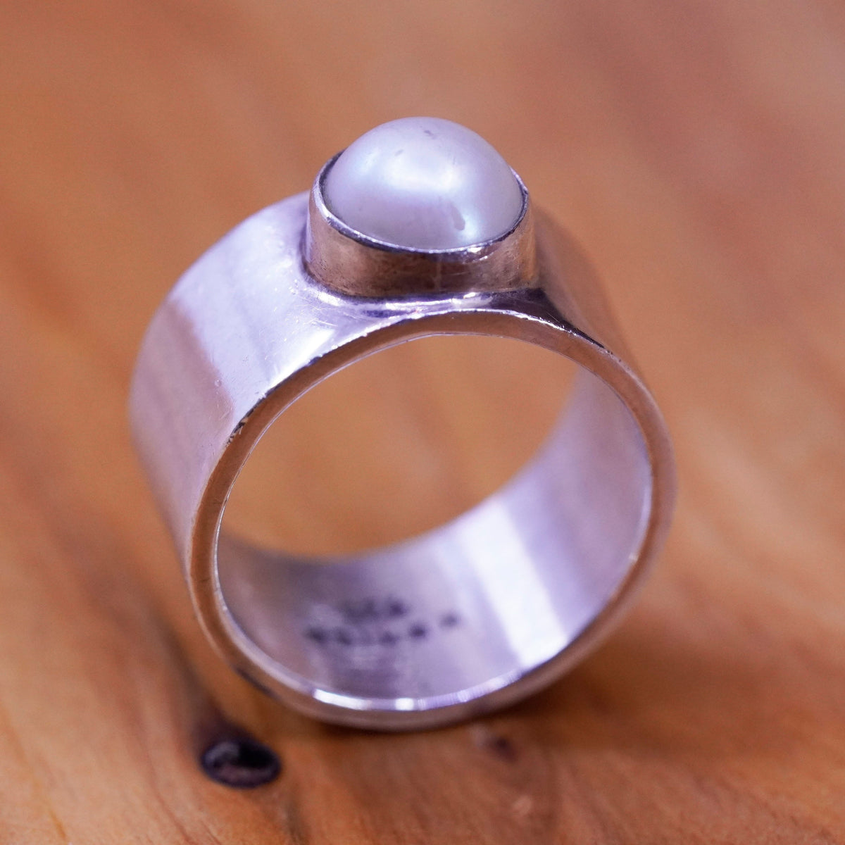 Size 6, vintage modern Sterling 925 silver handmade band ring with pearl