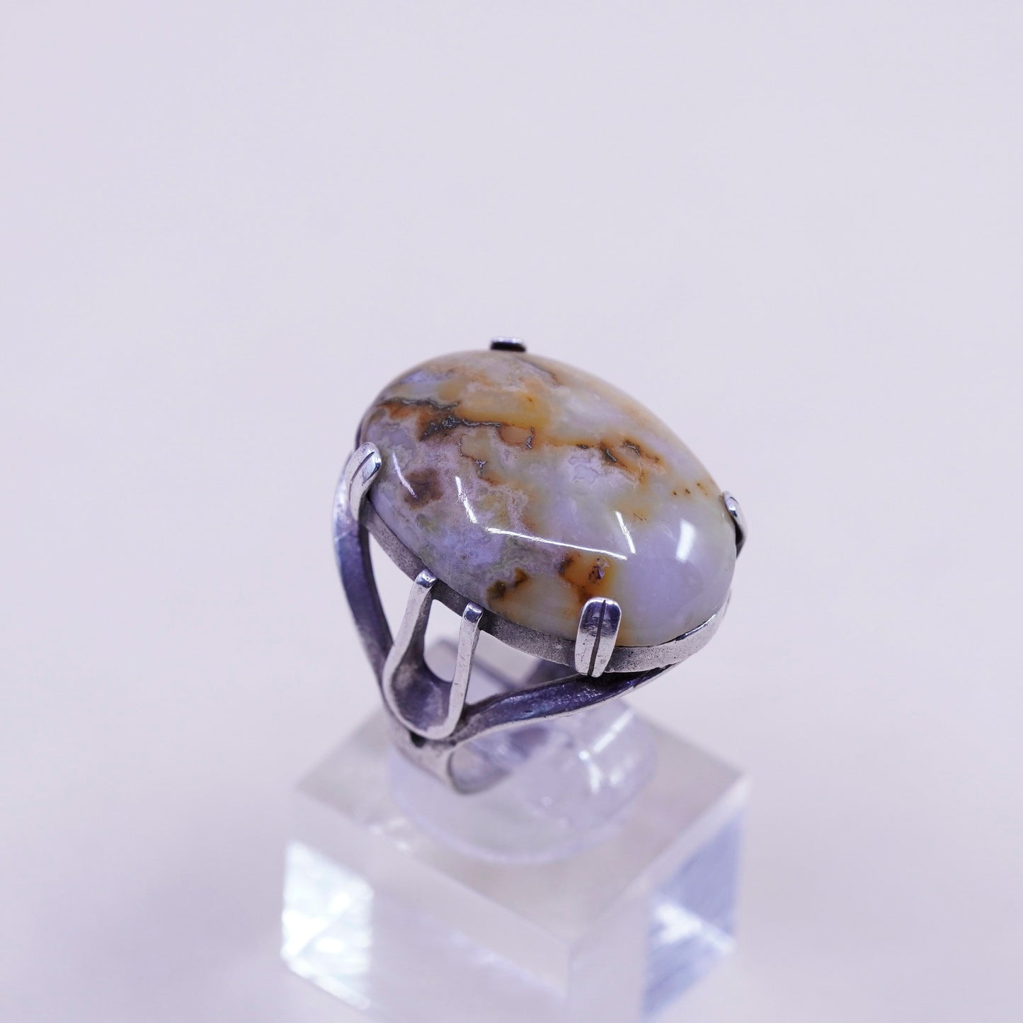 Size 8, vintage Sterling 925 silver handmade cocktail ring with agate