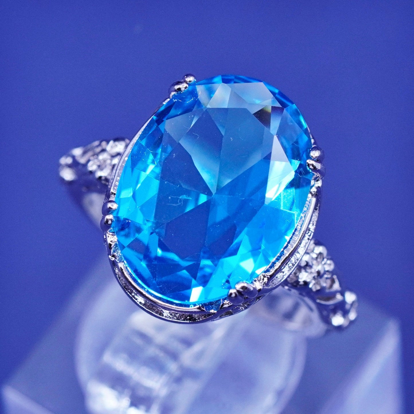 Size 7.25, vintage Sterling 925 silver handmade ring with topaz