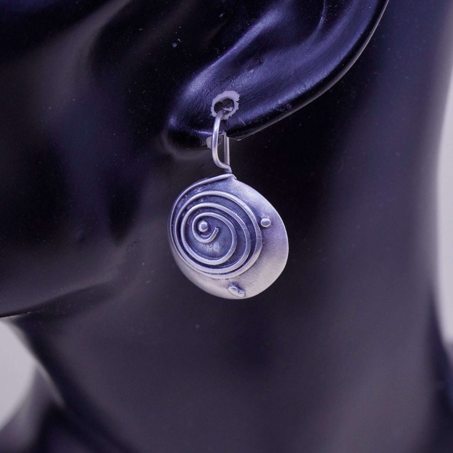 Vintage Sterling silver handmade earrings, hammered 925 swirl earrings