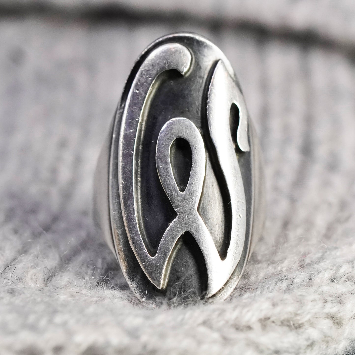 Size 6, vtg sterling silver handmade ring, 925 monogram initial letter “W” ring