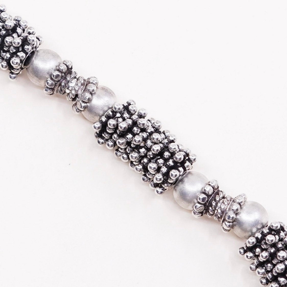 6.25", VTG handmade bracelet, pearl beads with 925 beads and toggle closure