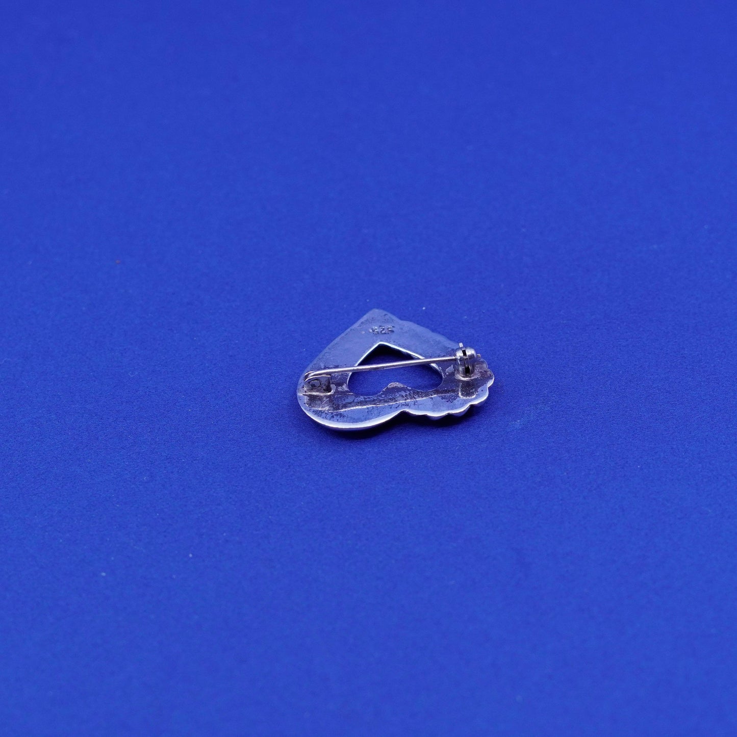 Vintage sterling silver handmade brooch, 925 modernist ribbed heart pin