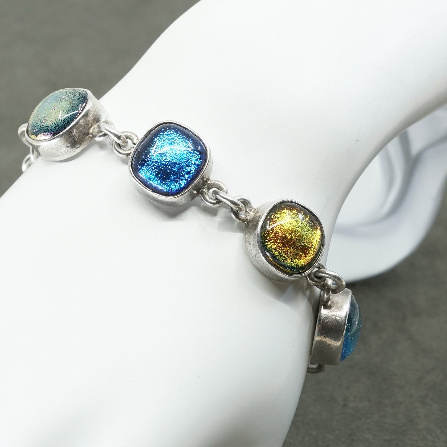 6.75", mexico Sterling 925 silver handmade bracelet w/ colorful foil glass bead